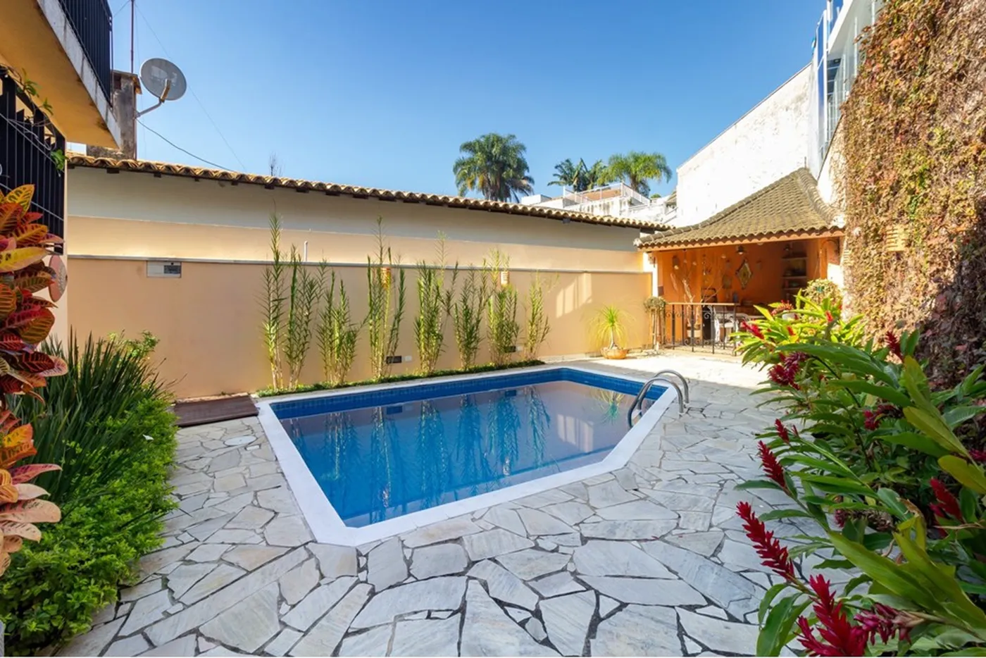 ADLP 283 Casa 601261081-23 - REMAX Terra Exclusividades