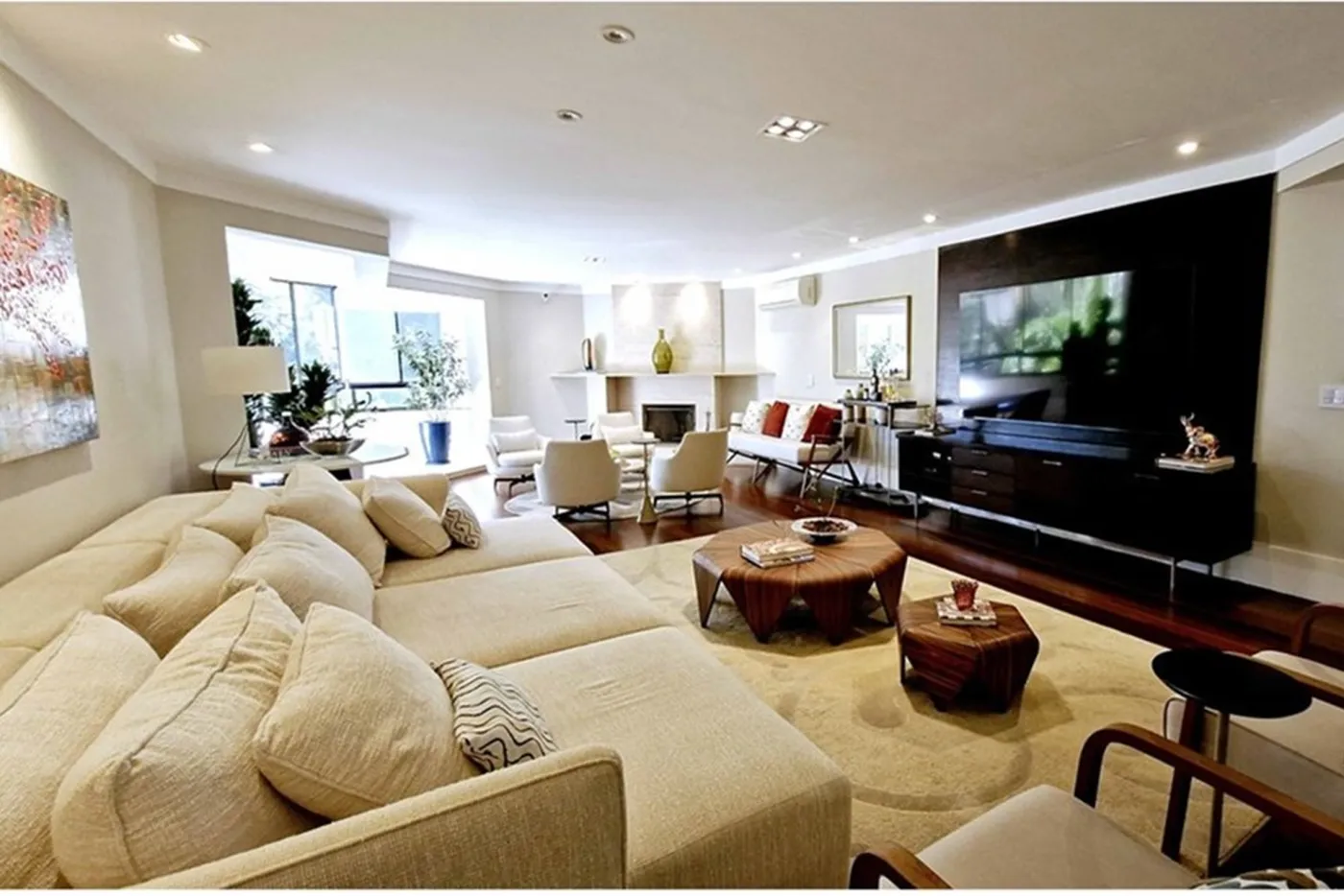 PDMADT 325 Apto 601361044-49 - REMAX Trio Exclusividades