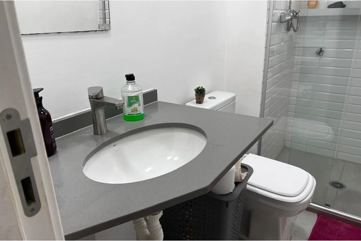 VAAAA 270 Apto 601361051-31 - REMAX Trio Exclusividades