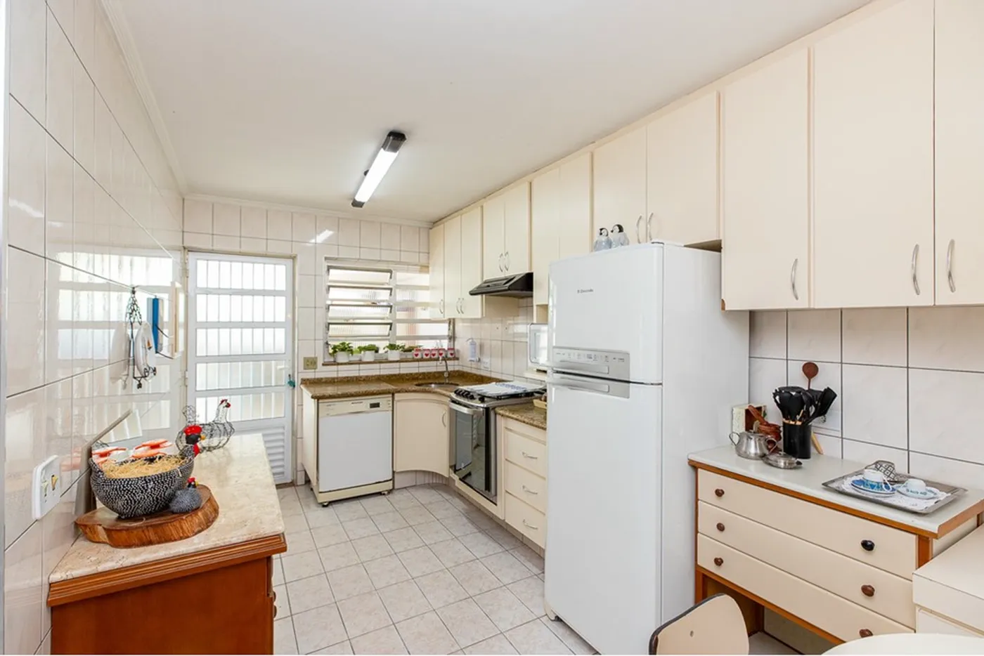 VSLS 142 601131003-85 - REMAX Ares Exclusividades