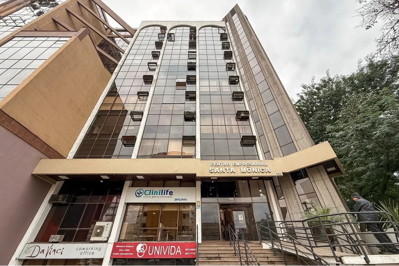 CDM 111 Sala 612651033-81 - REMAX Pillares Exclusividades