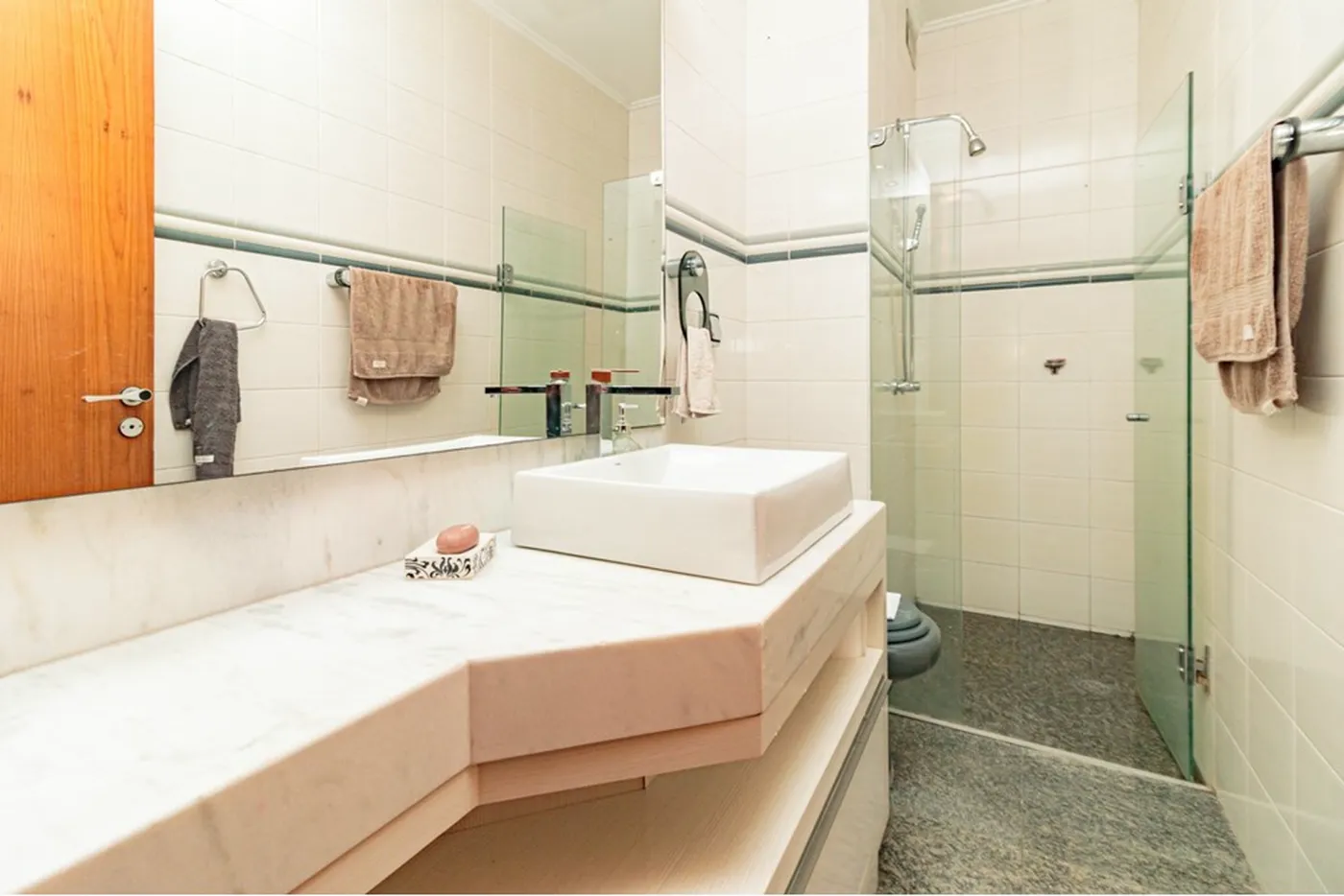 JLM 483 Apto 612491040-8 - REMAX Trend Exclusividades