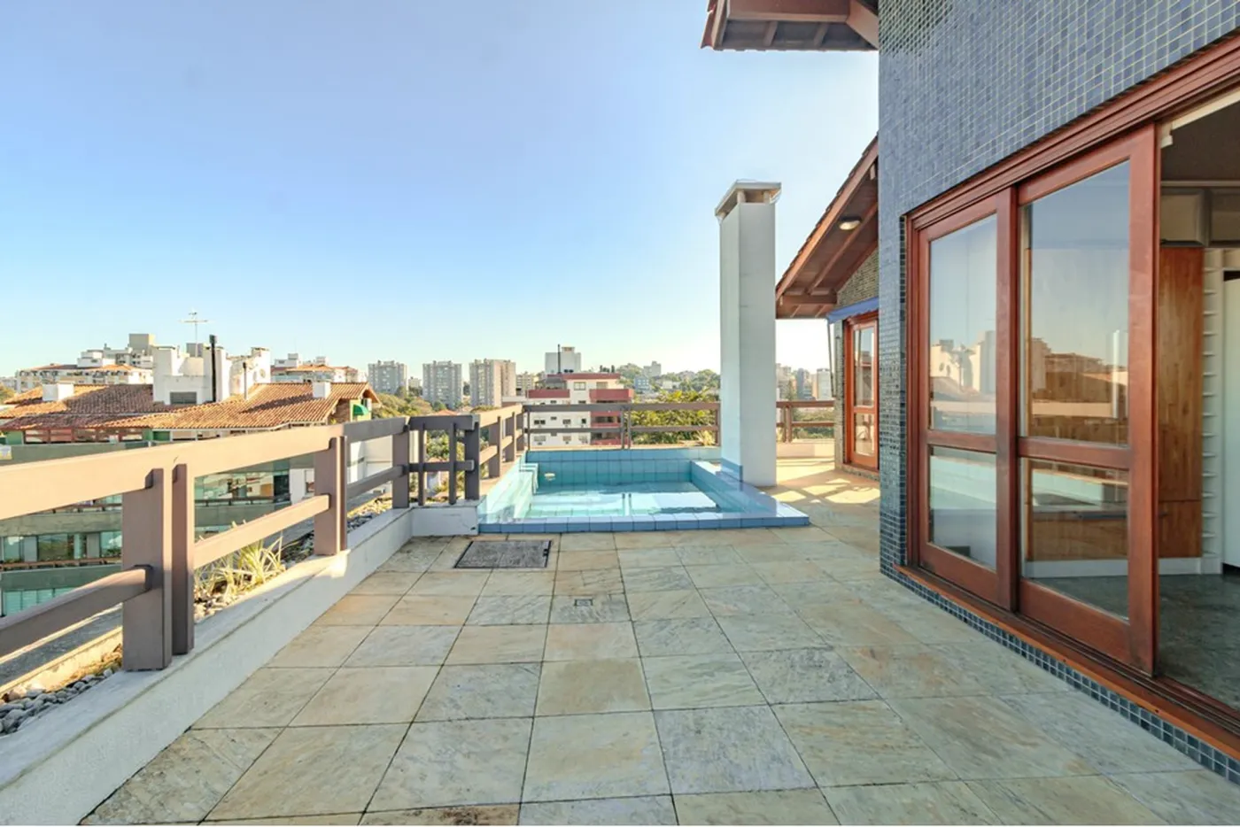 JLM 483 Apto 612491040-8 - REMAX Trend Exclusividades