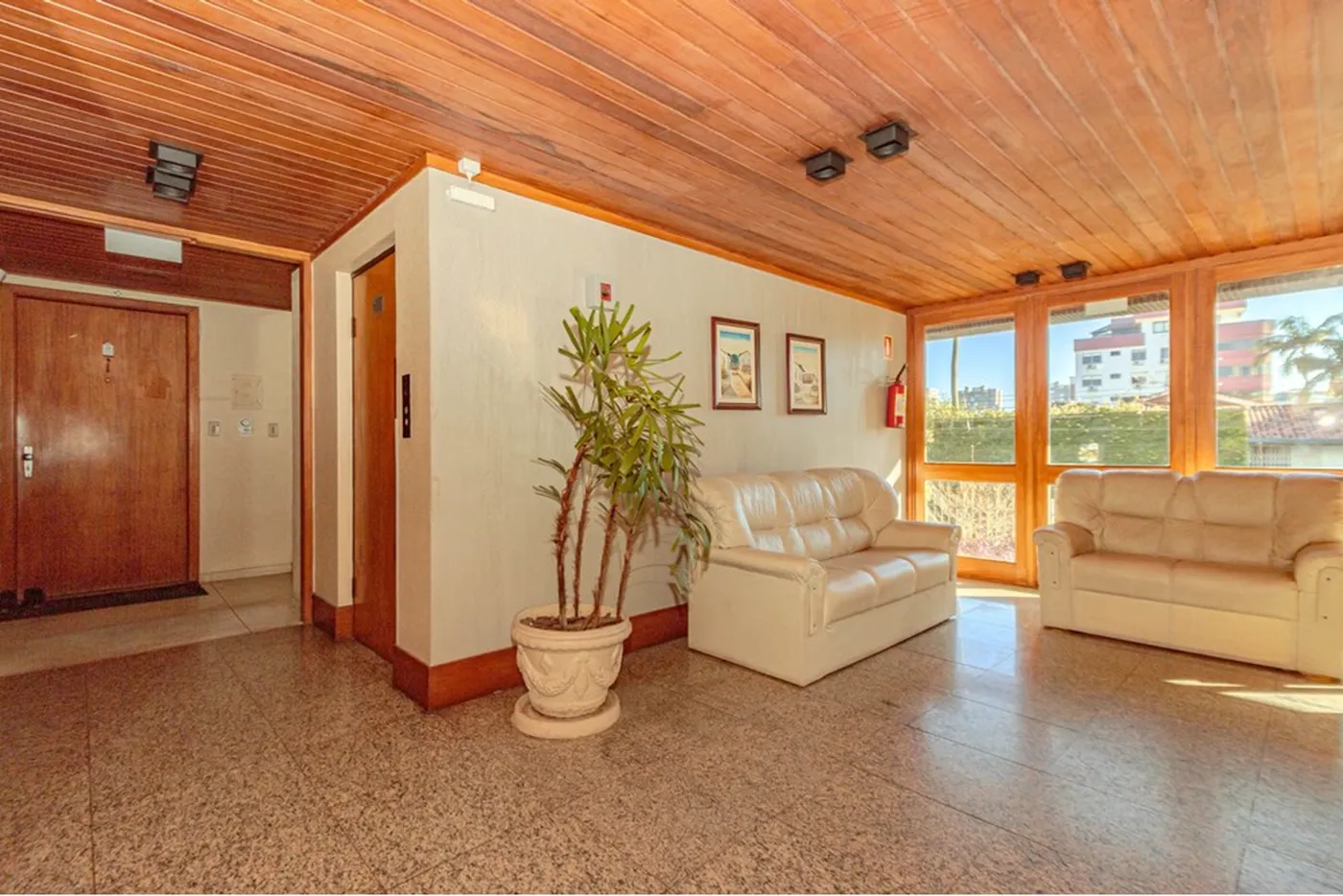 JLM 483 Apto 612491040-8 - REMAX Trend Exclusividades