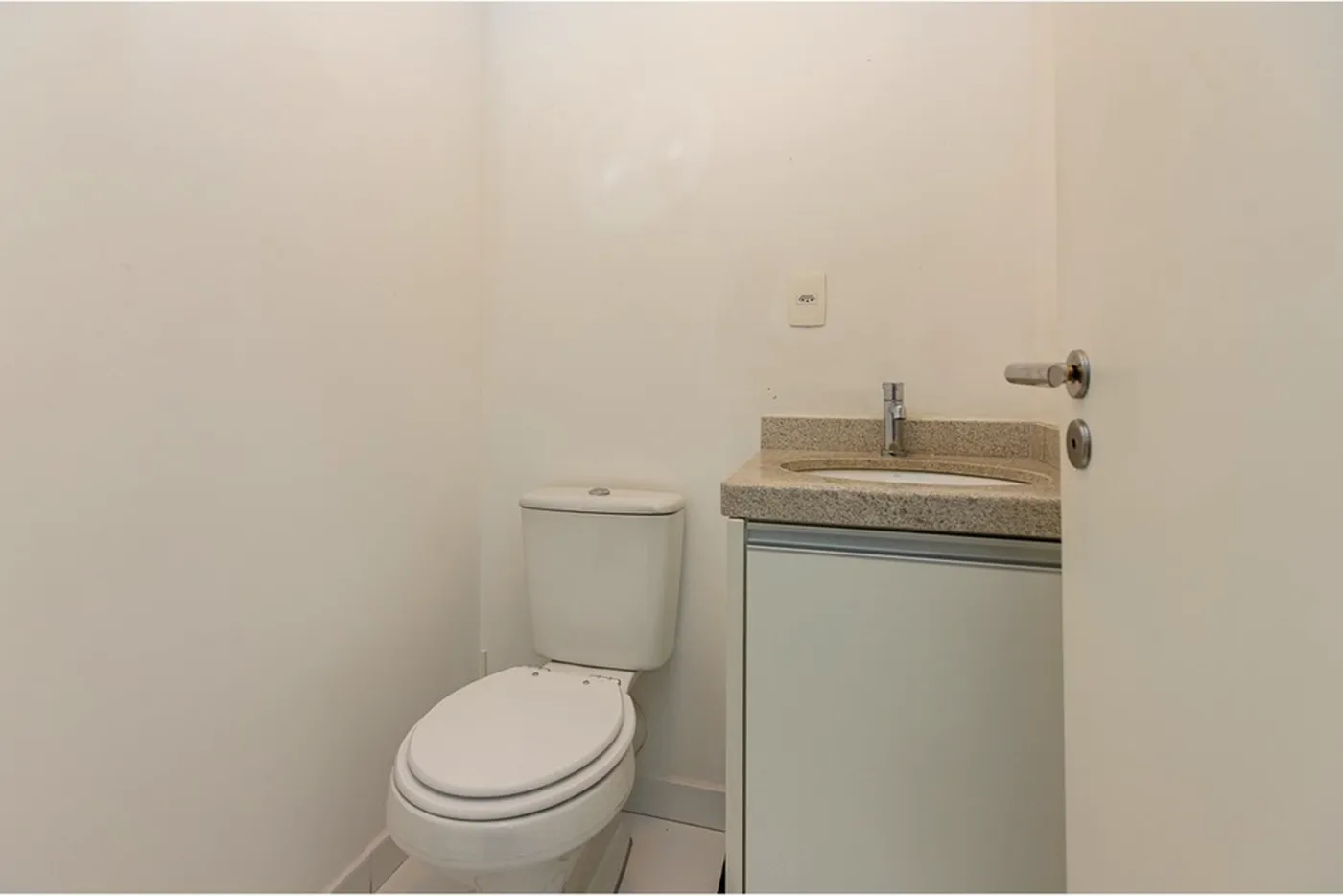 VDBFMDSV 1619 Sala 601241057-15 - REMAX Ville Exclusividades