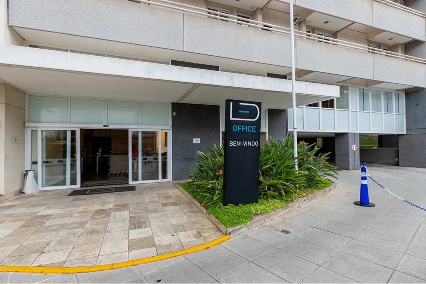 VDBFMDSV 1619 Sala 601241057-14 - REMAX Ville Exclusividades