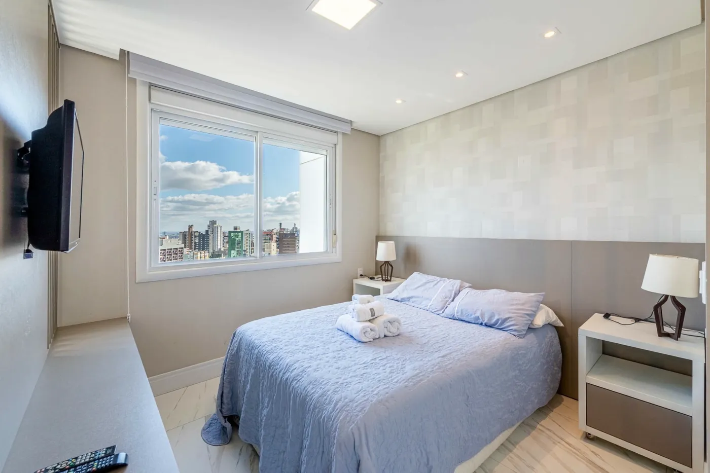 Axis Home - Condomínio Por do Sol Apto ONE36123