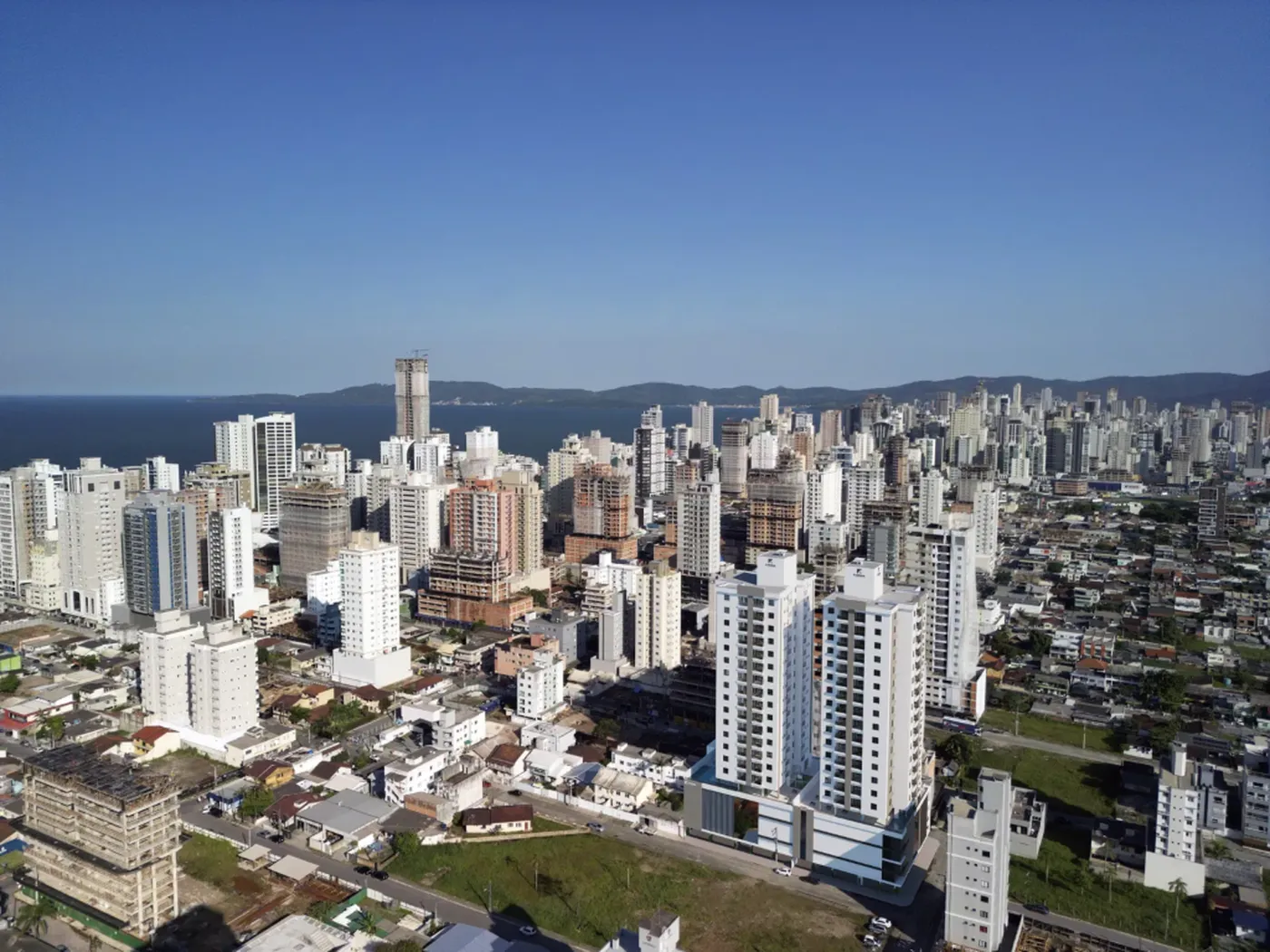 Ilha dos Açores II - F. Vieira Construtora e Incorporadora