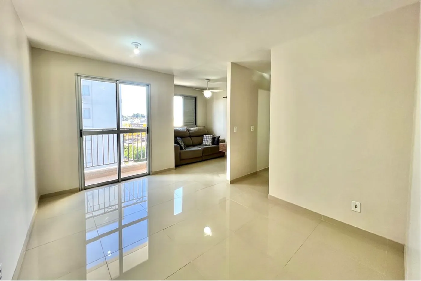 IADJ 50 Apto 610241012-188 - REMAX 520 Exclusividades