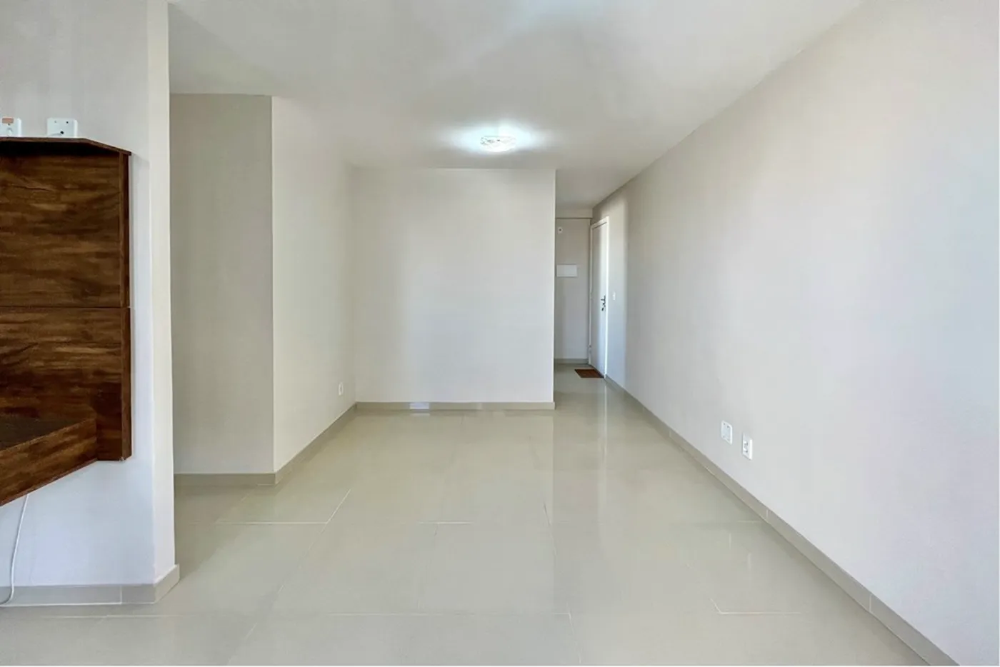 IADJ 50 Apto 610241012-188 - REMAX 520 Exclusividades