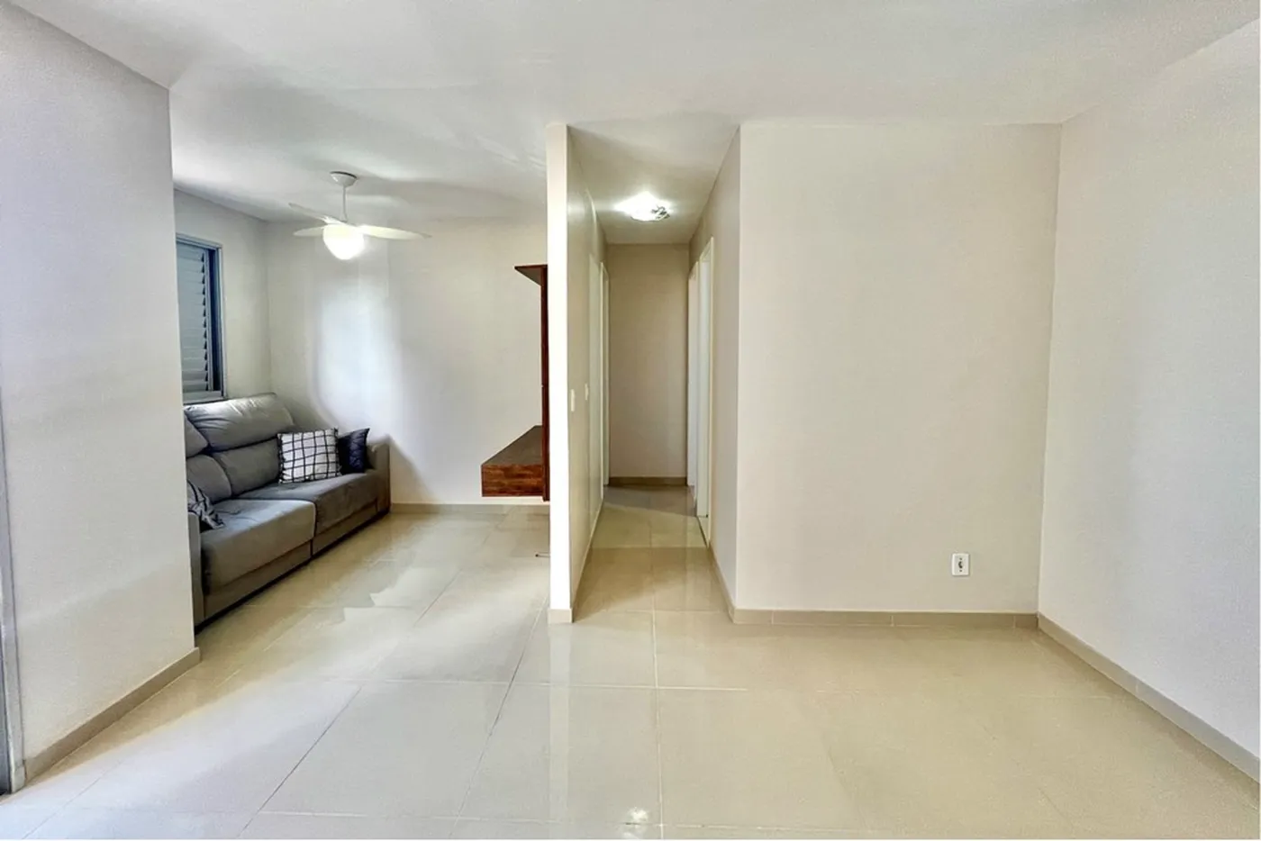 IADJ 50 Apto 610241012-188 - REMAX 520 Exclusividades