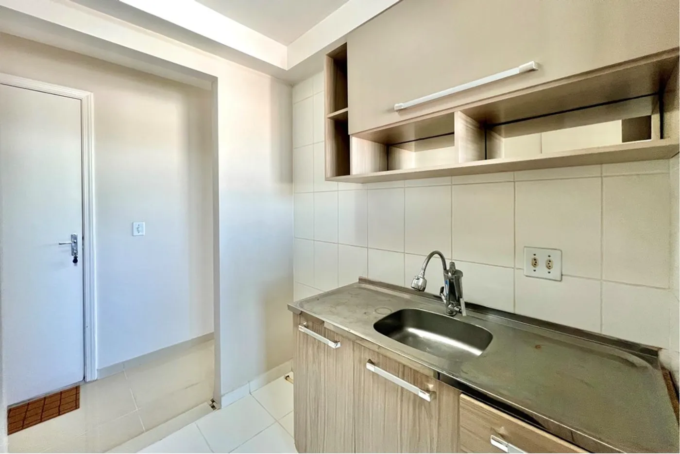 IADJ 50 Apto 610241012-188 - REMAX 520 Exclusividades