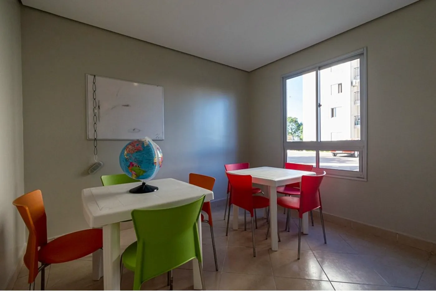 IADJ 50 Apto 610241012-188 - REMAX 520 Exclusividades