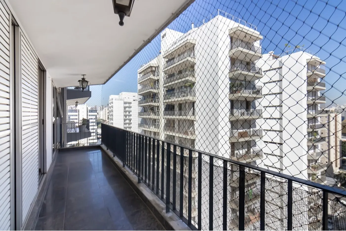 MJ 144 Apto 601721050-8 - REMAX Front Exclusividades