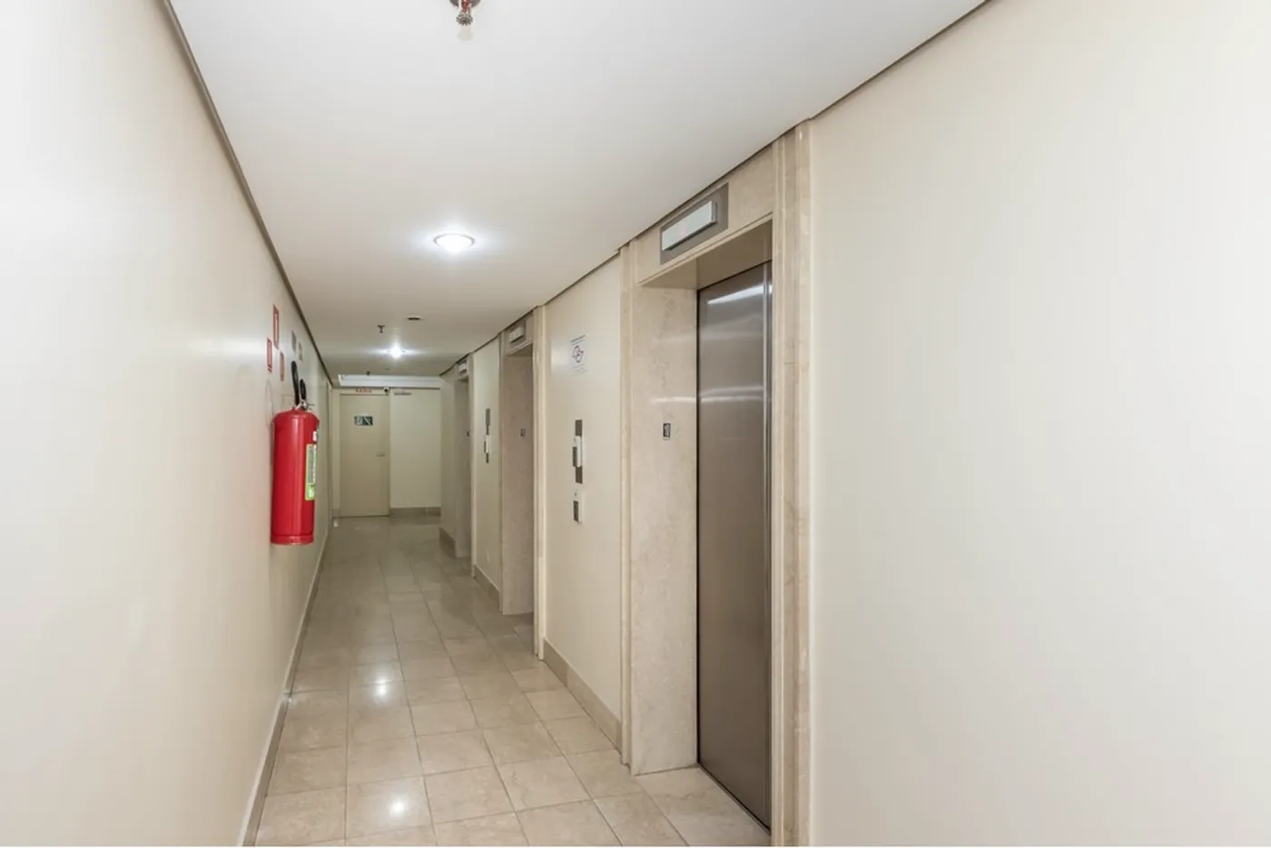 JPG 529 Sala 601371031-64 - REMAX Boutique Exclusividades