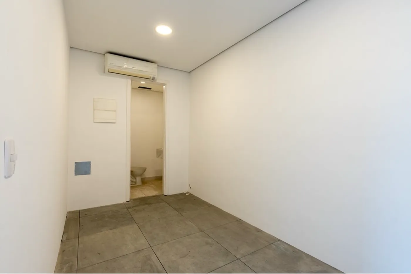 SANDJ 72 Sala 601971032-108 - REMAX Empire Exclusividades