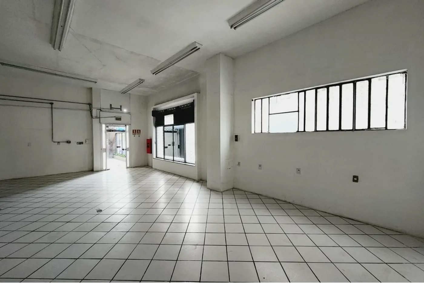 CHI 88 Loja 612521066-10 - REMAX Place Exclusividades