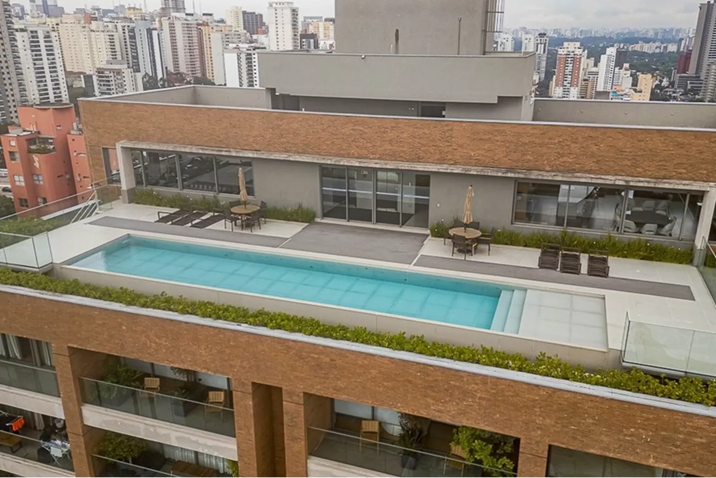 CCÁ 173 Apto 601371031-65 - REMAX Boutique Exclusividades