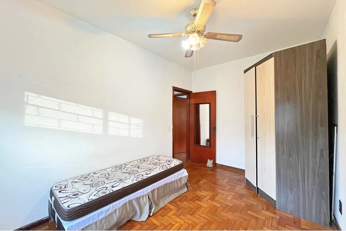 CCM 565 Apto 610191048-33 - REMAX Casa Sul Exclusividades