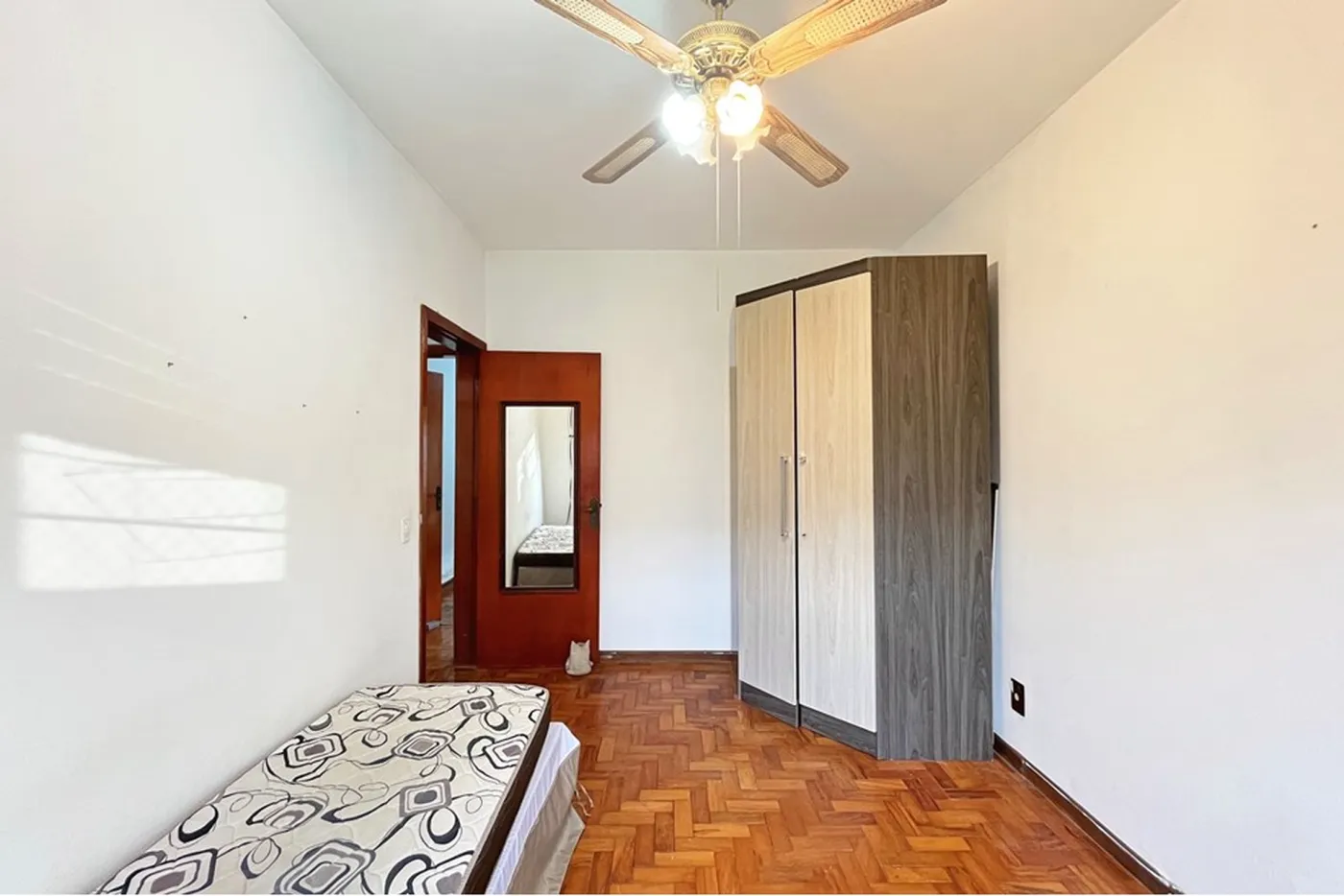 CCM 565 Apto 610191048-33 - REMAX Casa Sul Exclusividades
