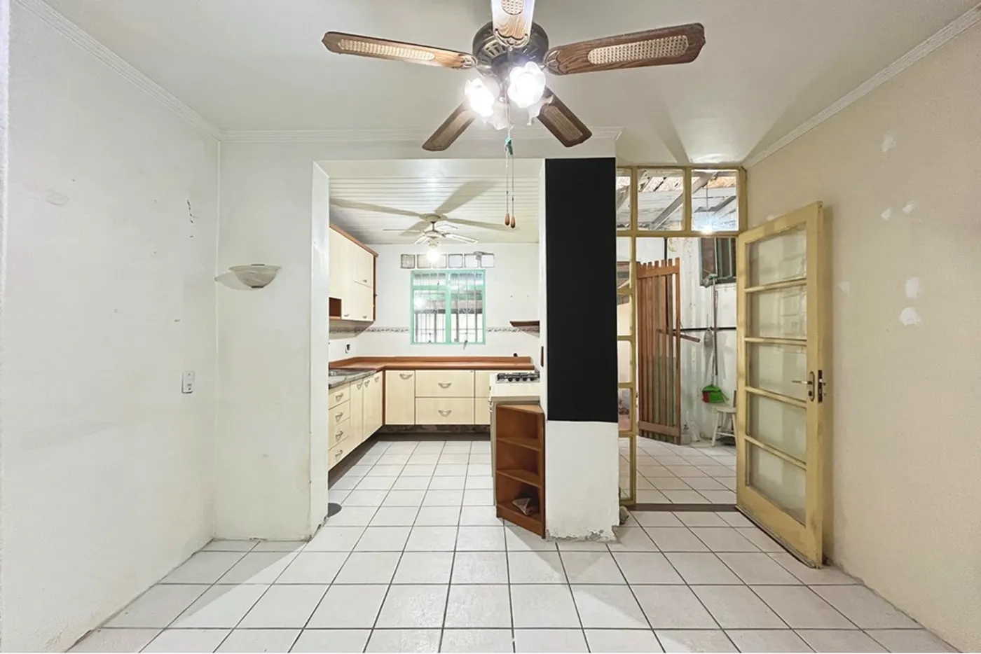 CCM 565 Apto 610191048-33 - REMAX Casa Sul Exclusividades