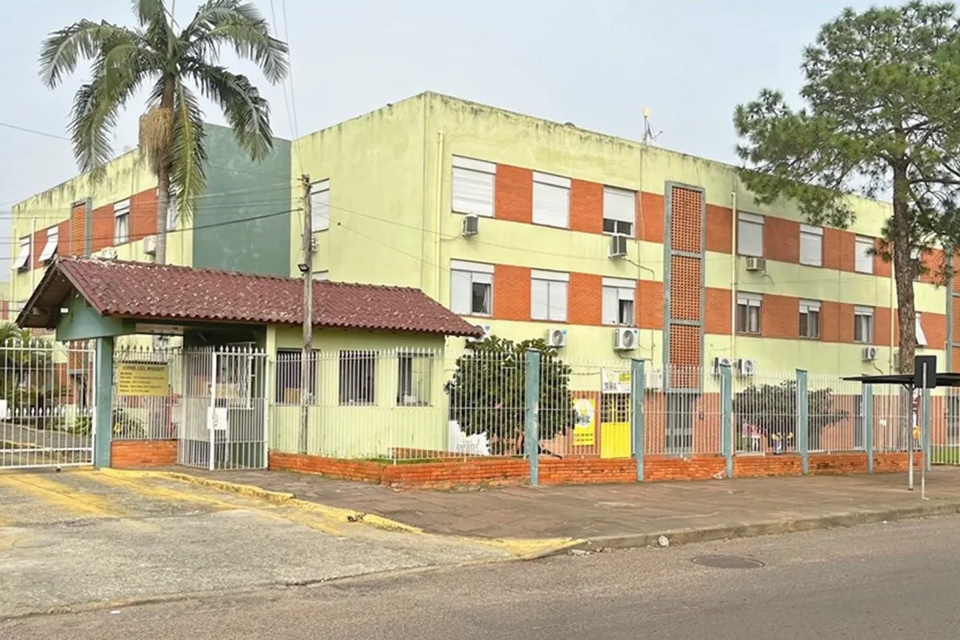 CCM 565 Apto 610191048-33 - REMAX Casa Sul Exclusividades