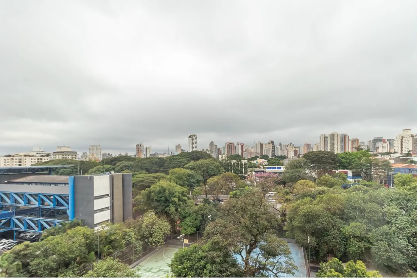 VCEDI 621 Apto 602031024-99 - REMAX Classique Exclusividades