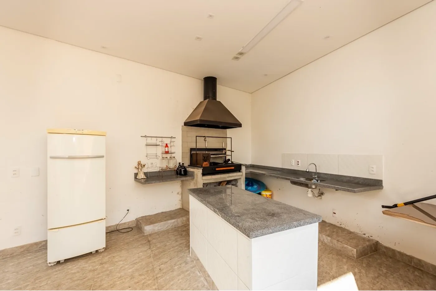 JMMRP 245 Casa 601081013-32 - REMAX Lepex Exclusividades