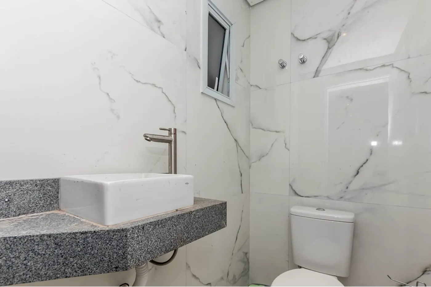 JMMRP 245 Casa 601081013-32 - REMAX Lepex Exclusividades