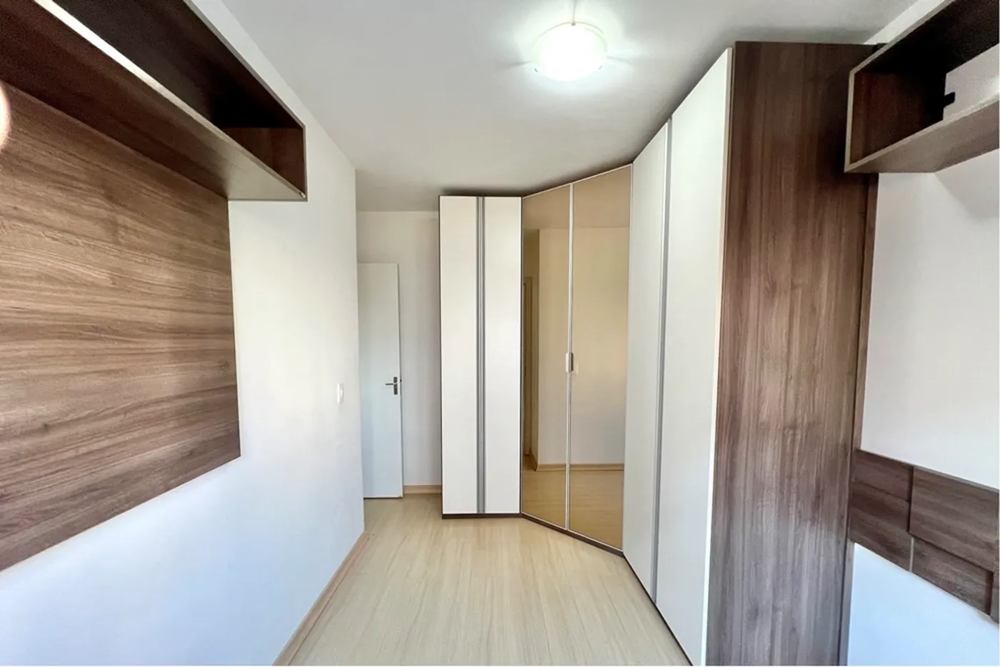 FJC 700 Apto 610241017-84 - REMAX 520 Exclusividades