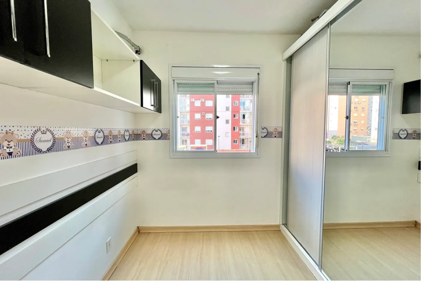 FJC 700 Apto 610241017-84 - REMAX 520 Exclusividades