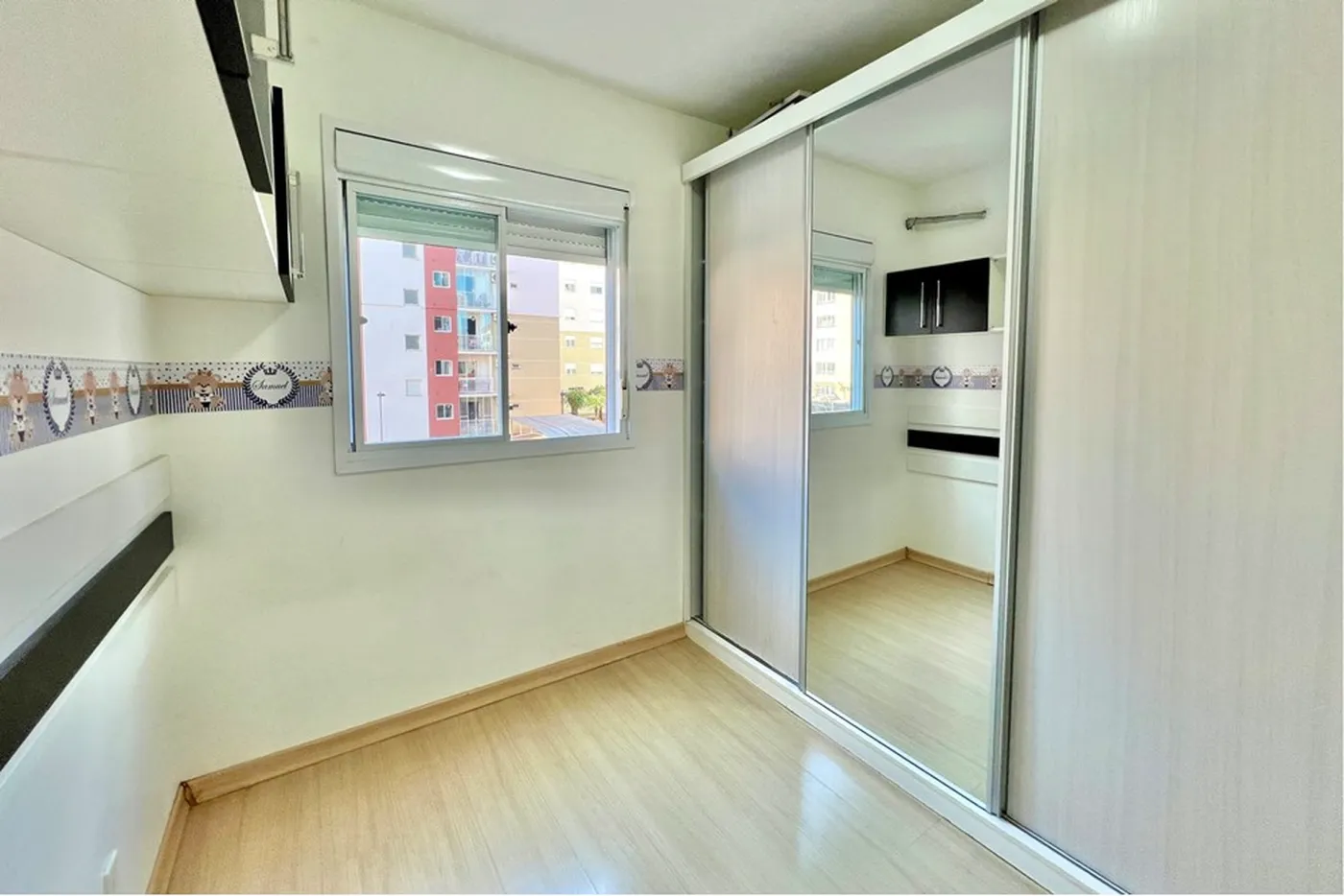 FJC 700 Apto 610241017-84 - REMAX 520 Exclusividades