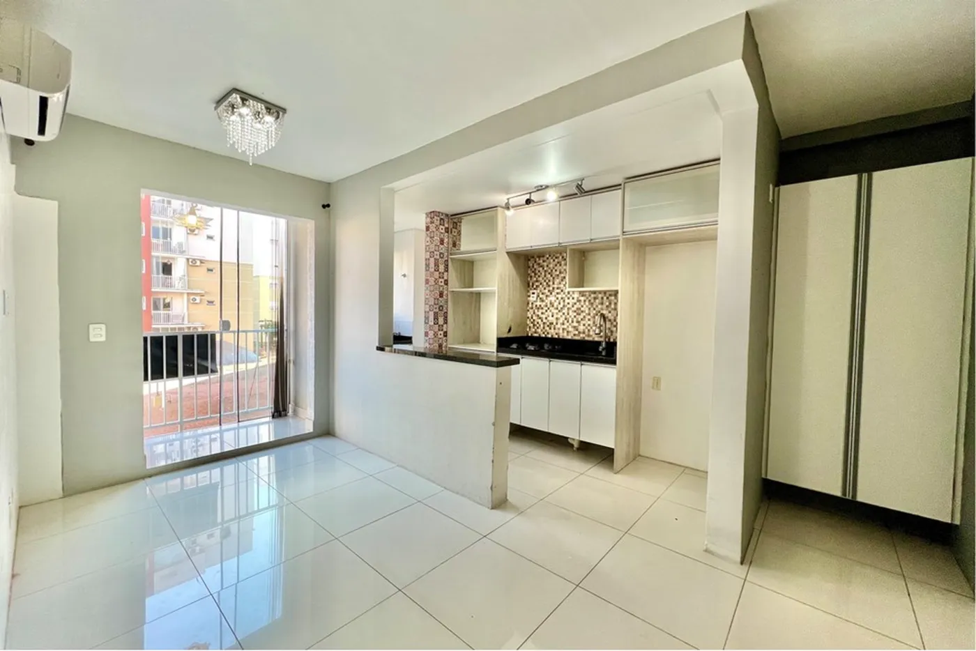 FJC 700 Apto 610241017-84 - REMAX 520 Exclusividades