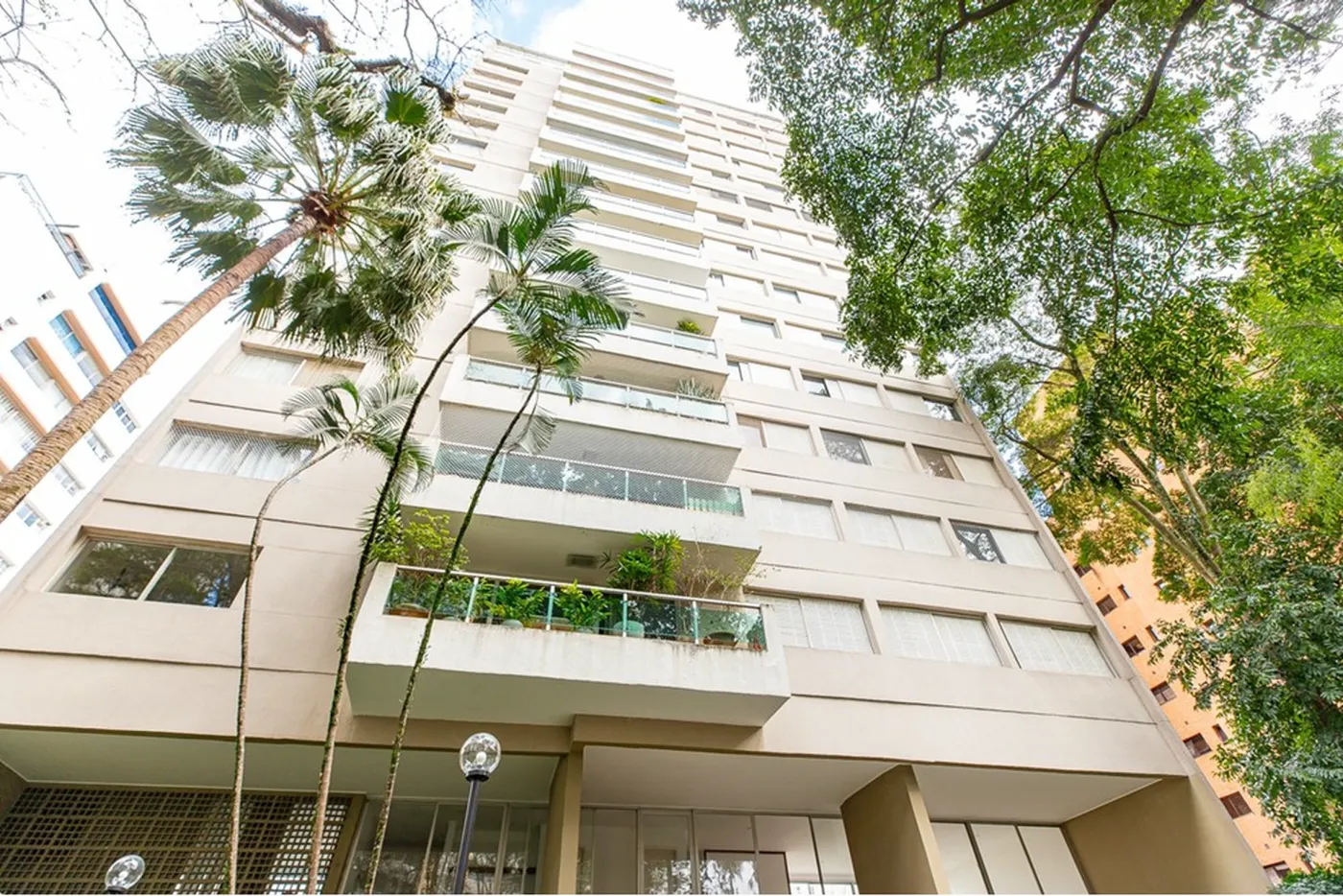 VAFG 989 Apto 601131006-115 - REMAX Ares Exclusividades