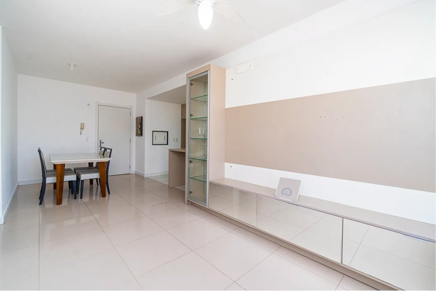 CRAS 146 Apto 610371006-43 - REMAX Rocket Exclusividades