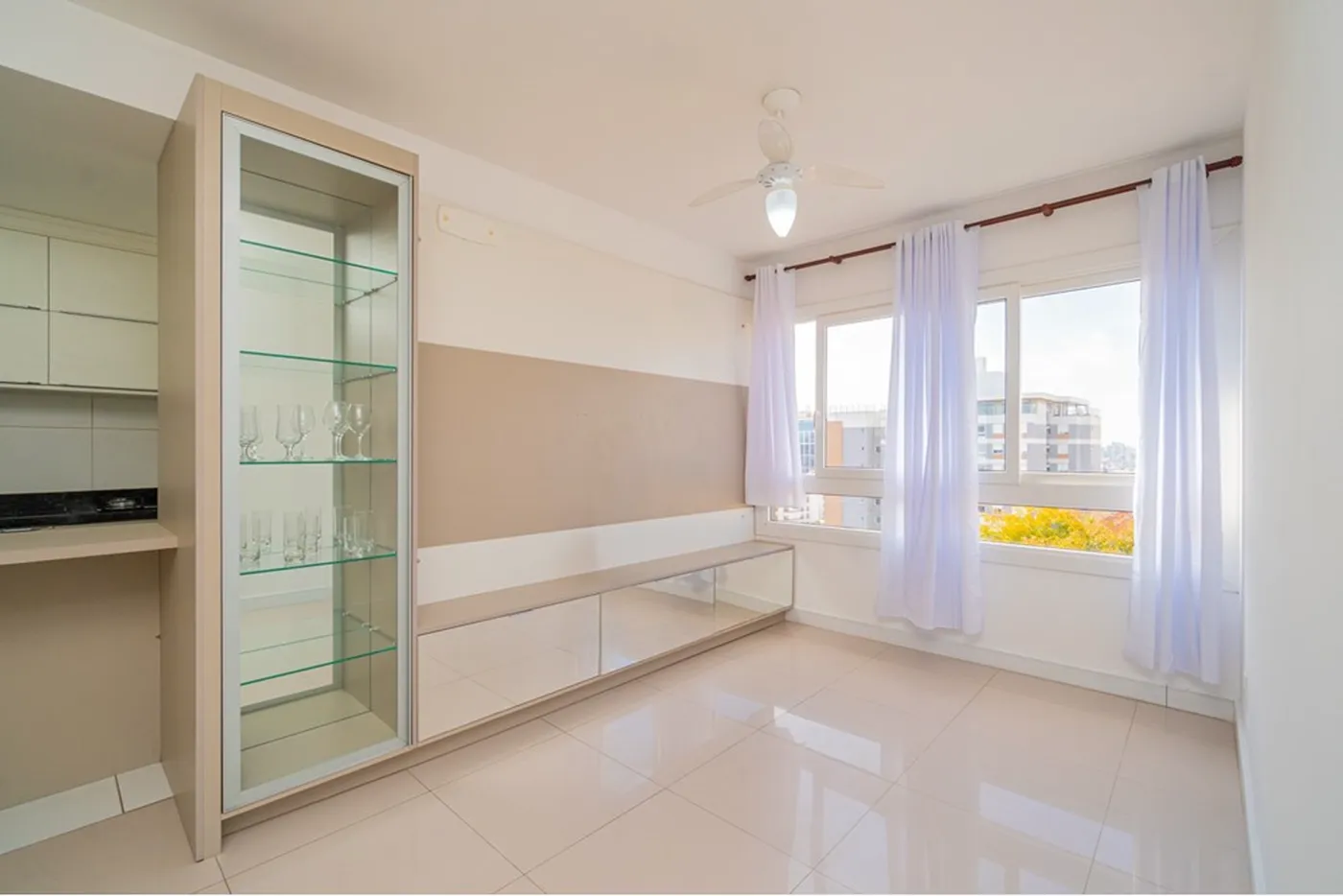 CRAS 146 Apto 610371006-43 - REMAX Rocket Exclusividades