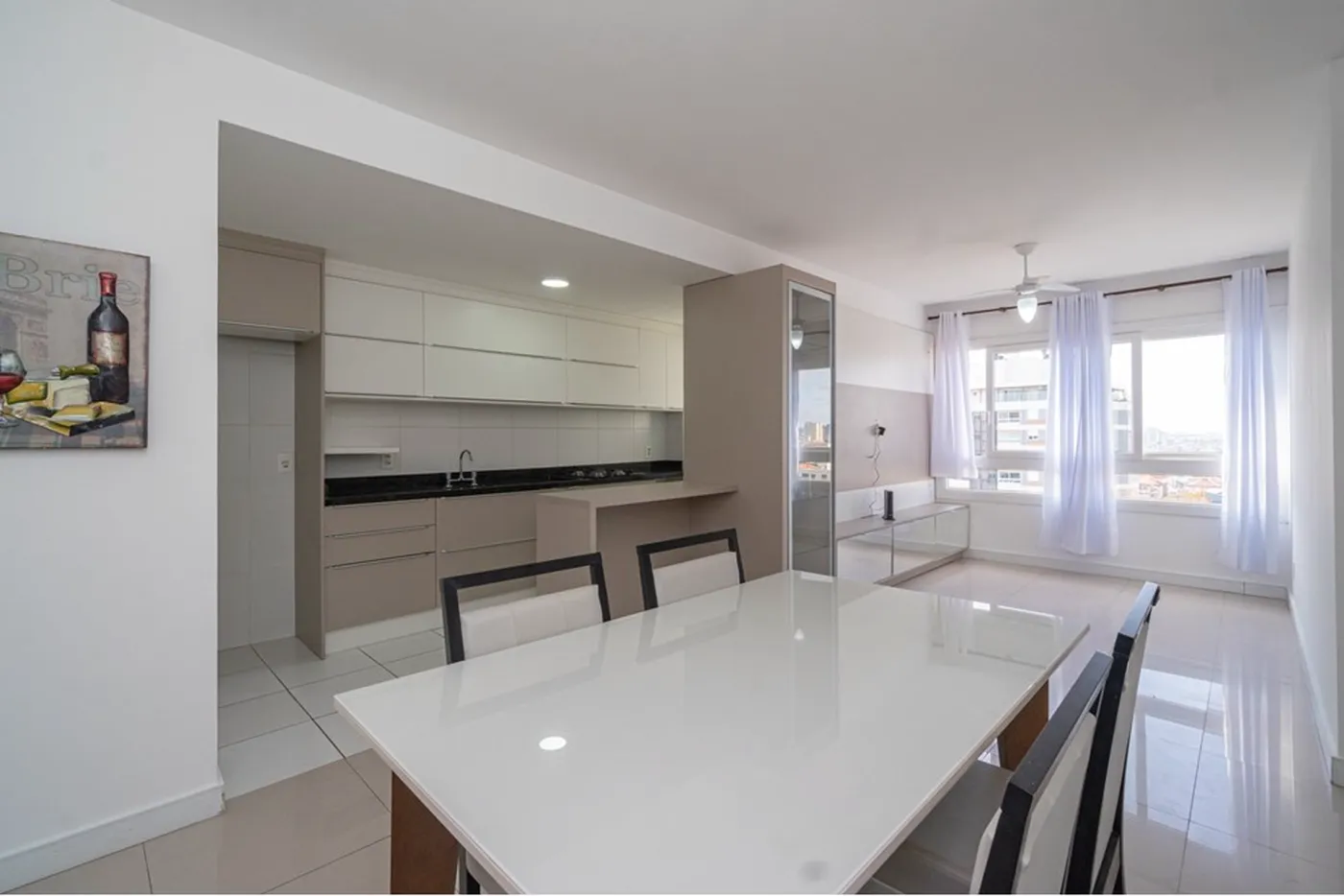 CRAS 146 Apto 610371006-43 - REMAX Rocket Exclusividades