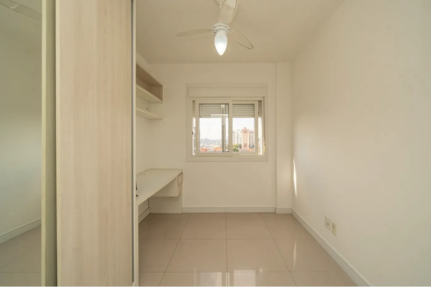 CRAS 146 Apto 610371006-43 - REMAX Rocket Exclusividades