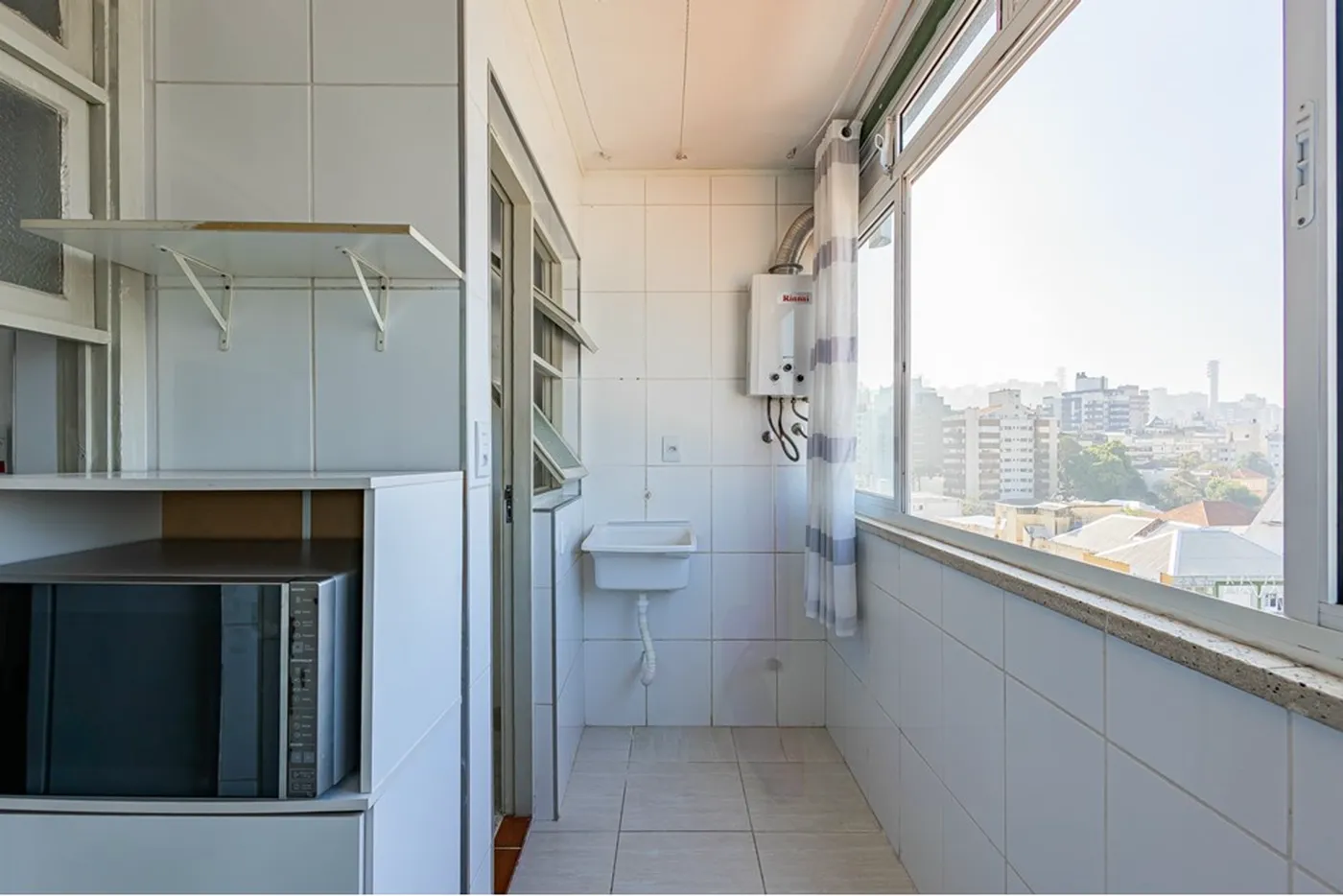 SCPA 865 Apto 610101012-17 - REMAX Tri Exclusividades