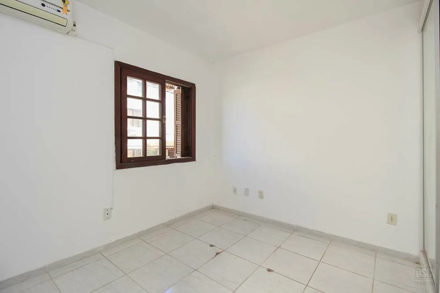 VNMC 100 Casa 610191037-89 - REMAX Casa Sul Exclusividades