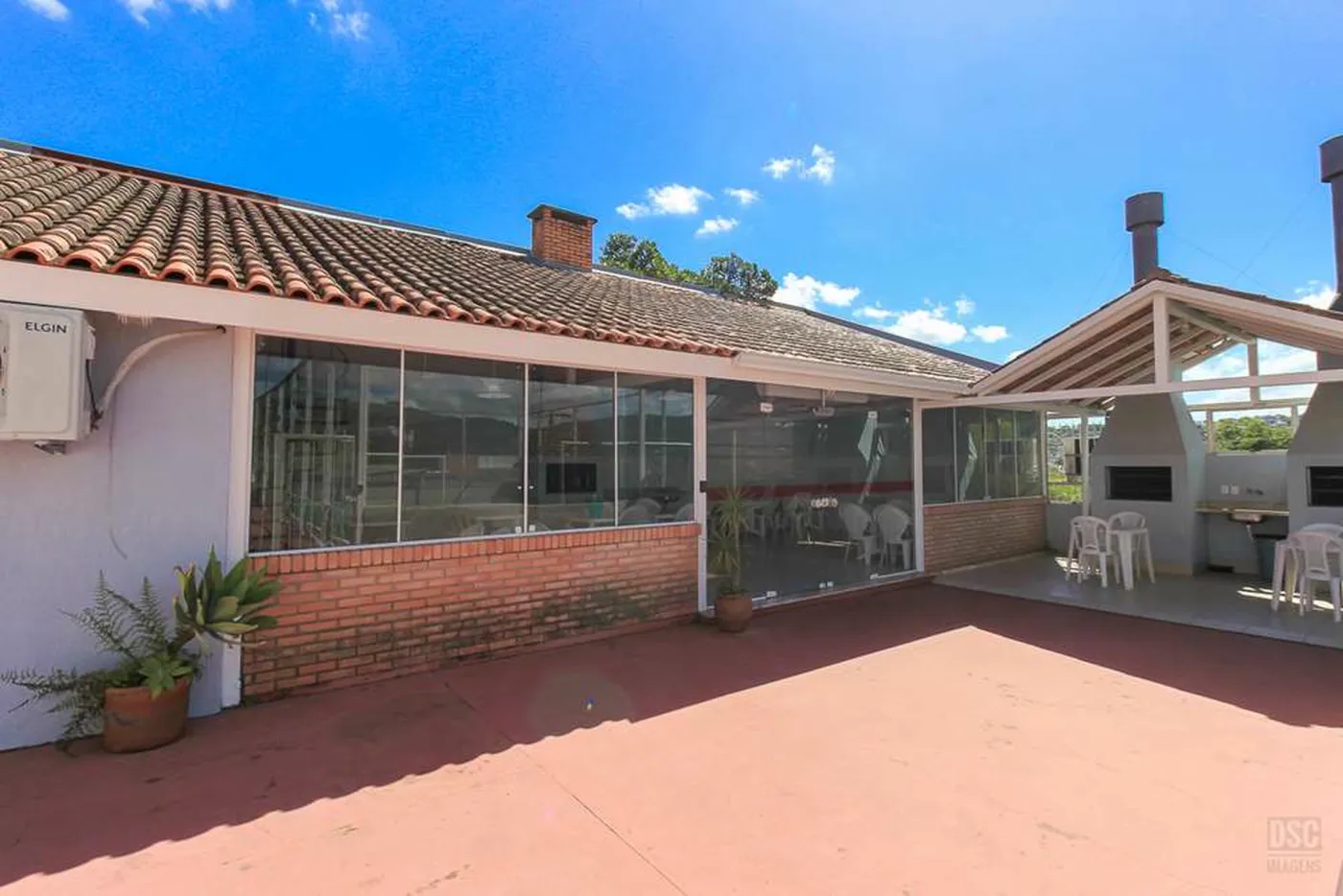 VNMC 100 Casa 610191037-89 - REMAX Casa Sul Exclusividades