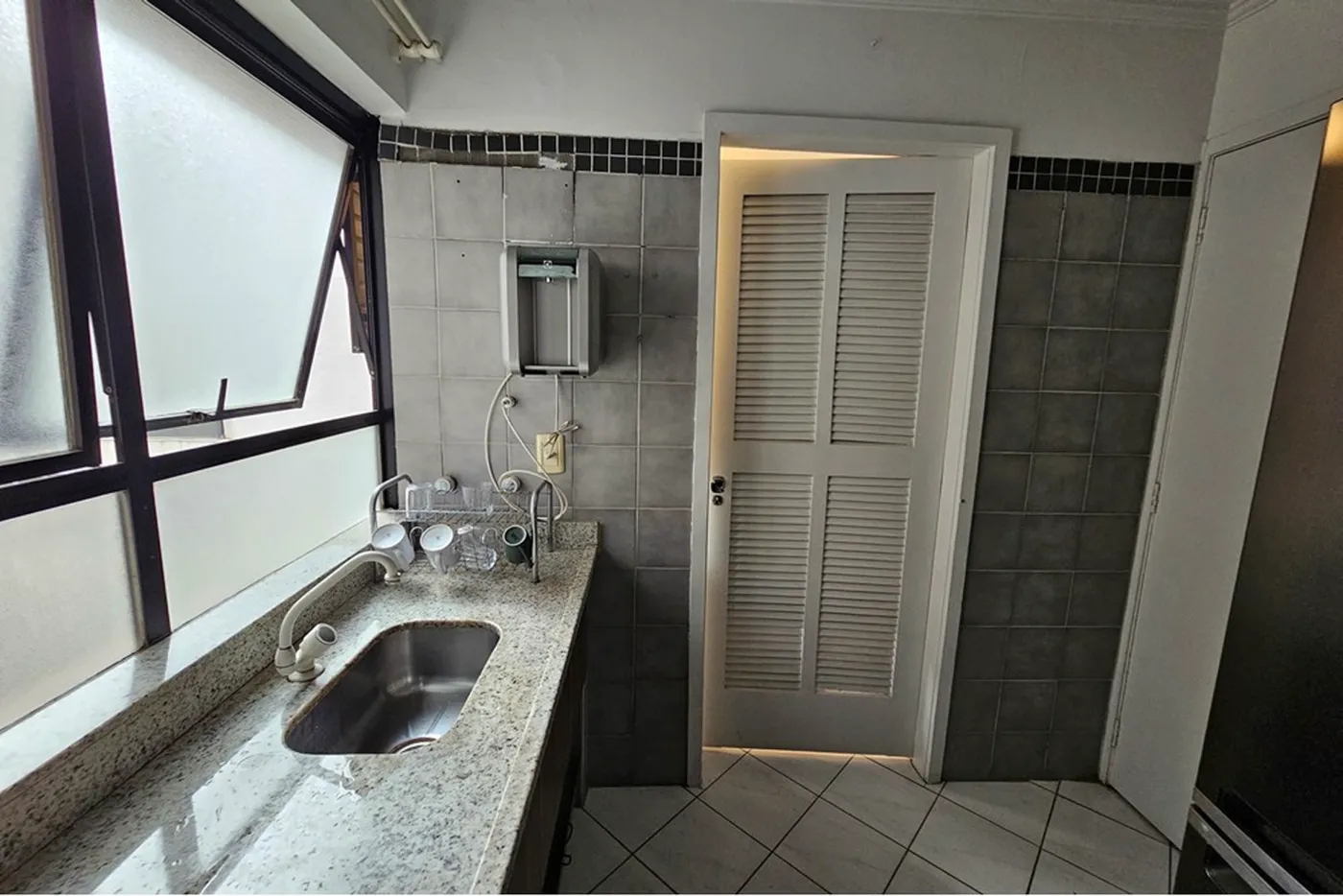 VODCDM 122 Apto 601971076-28 - REMAX Empire Exclusividades