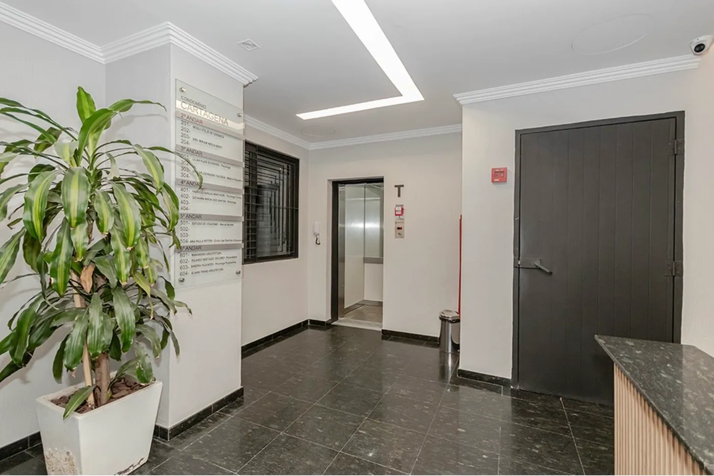 RBVDG 423 Loja 612521076-3 - REMAX Place Exclusividades