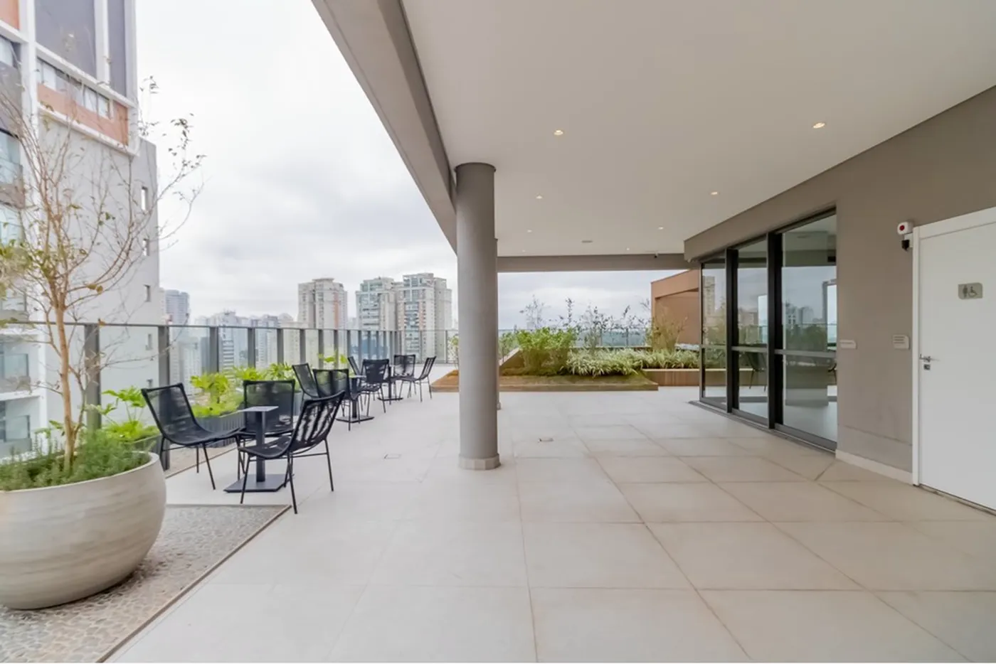 BPDJMDC 85 Apto 601361052-82 - REMAX Trio Exclusividades