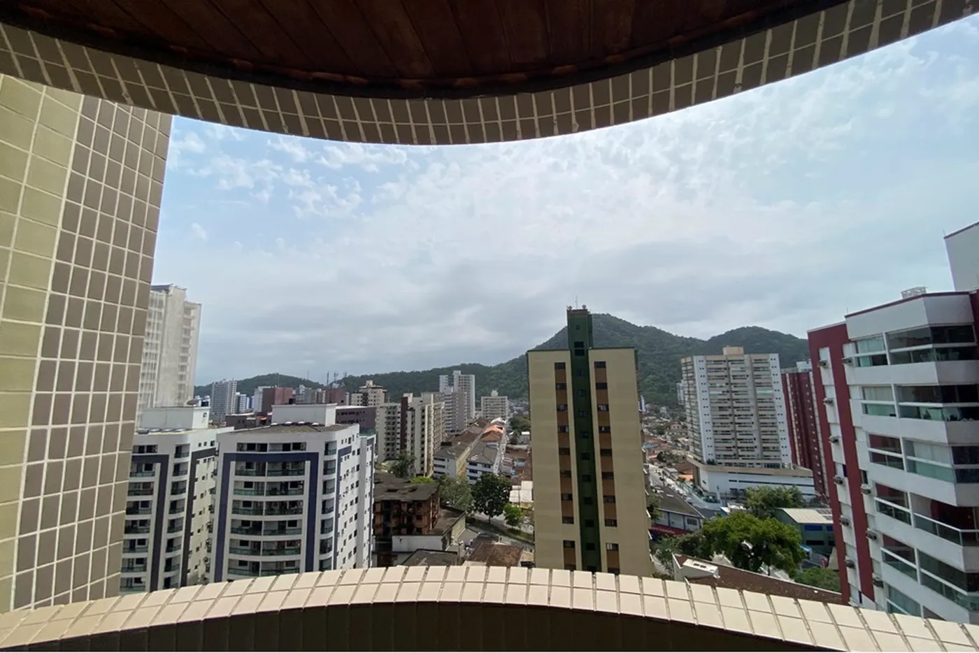CDFGEDF 370 Apto 601131017-48 - REMAX Ares Exclusividades