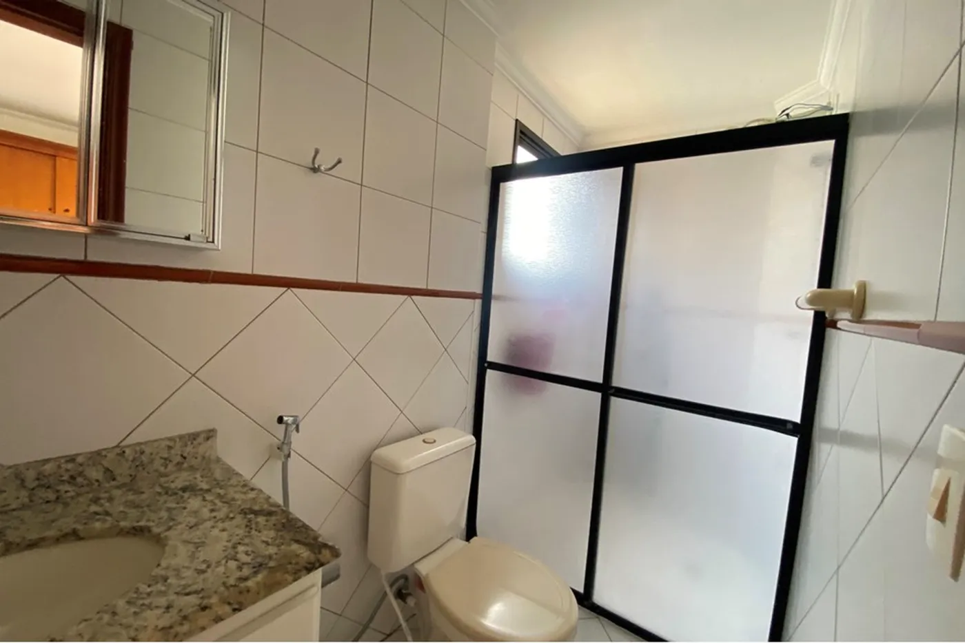 CDFGEDF 370 Apto 601131017-48 - REMAX Ares Exclusividades