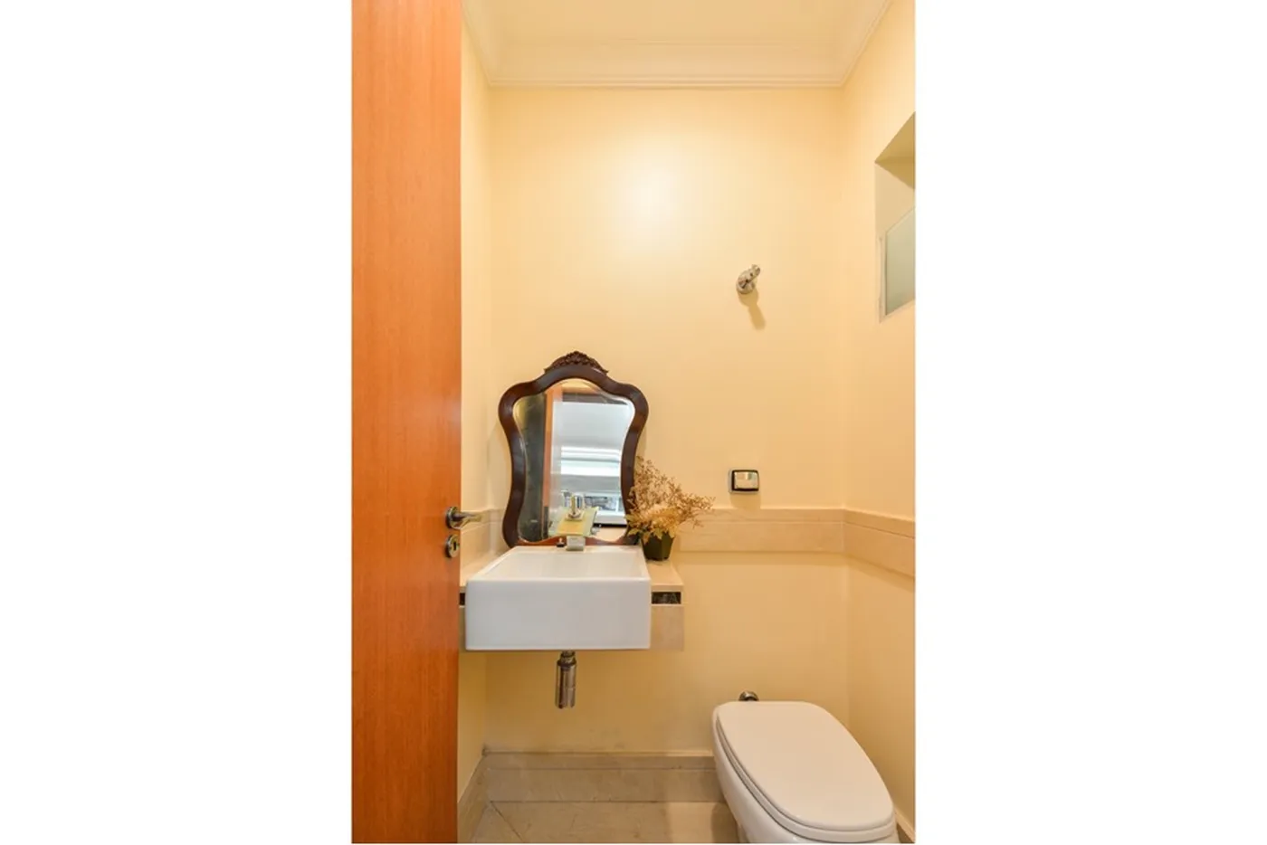 CCS 927 Apto 601241003-176 - REMAX Ville Exclusividades
