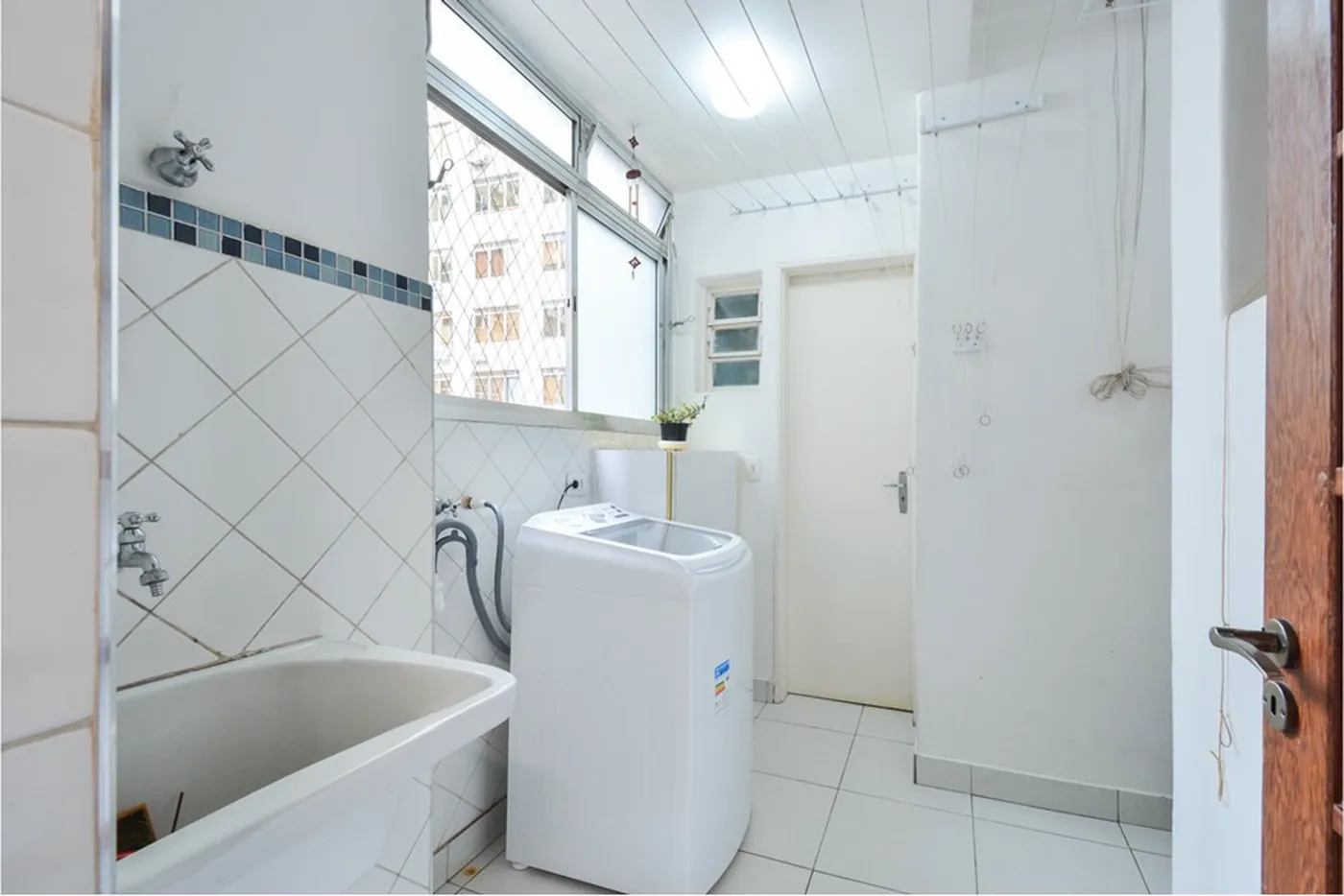 CCS 927 Apto 601241003-176 - REMAX Ville Exclusividades