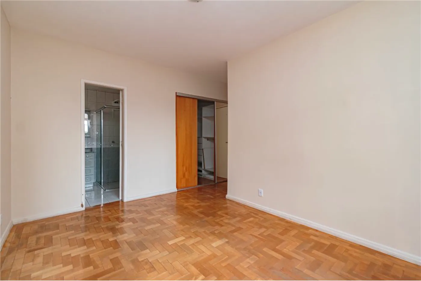 CHDDC 833 Apto 610221018-121 - REMAX Donno Exclusividades