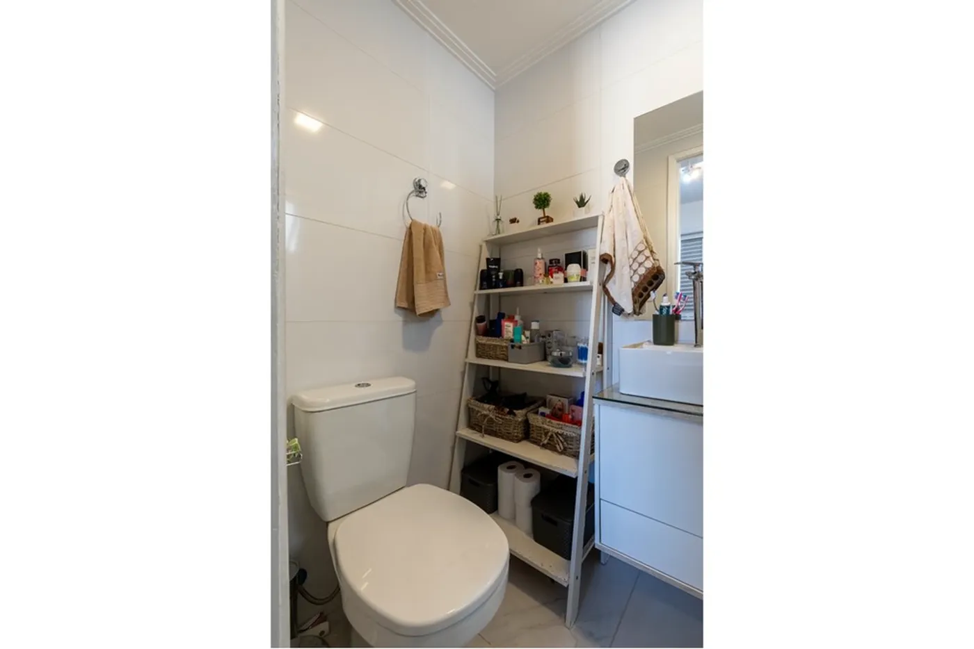 VGDCB 120 Apto 601971051-46 - REMAX Empire Exclusividades